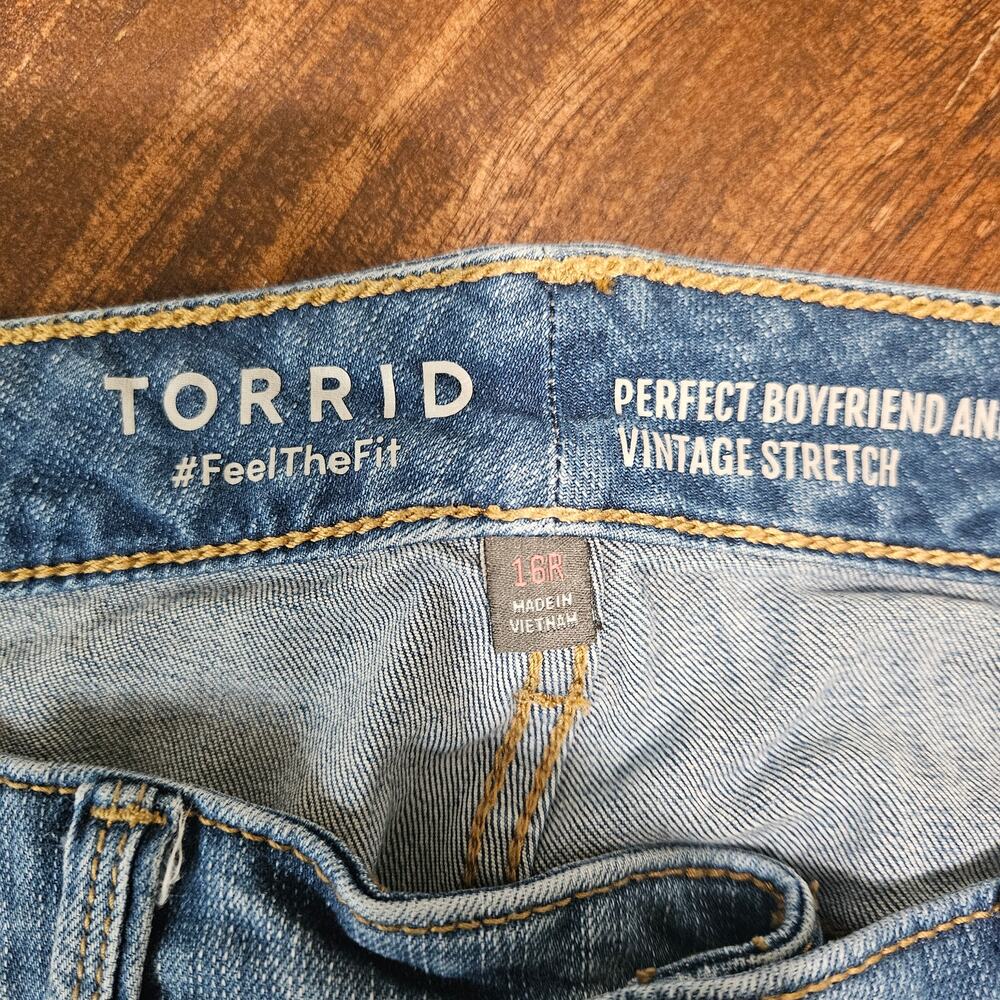 Torrid Perfect Boyfriend Ankle Jeans Size 16R Medium Wash Cuffed - Picture 2 of 5